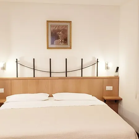 Cantaleone Hotel *